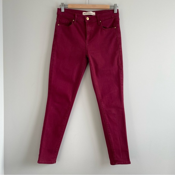 Gap True Skinny jeans in Sculpt, berry red - Picture 2 of 5